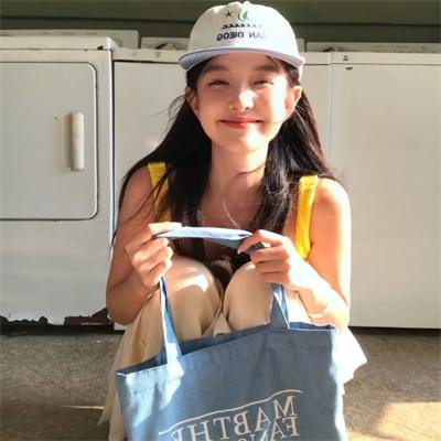我老婆又大肚封面
