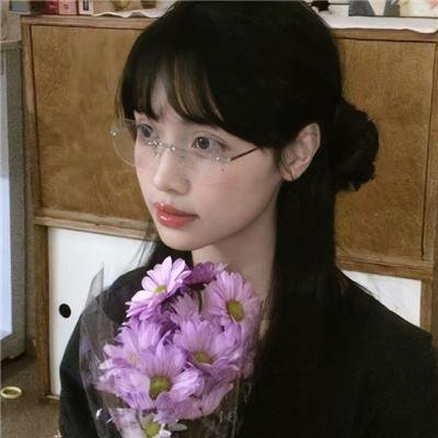 美人脸封面